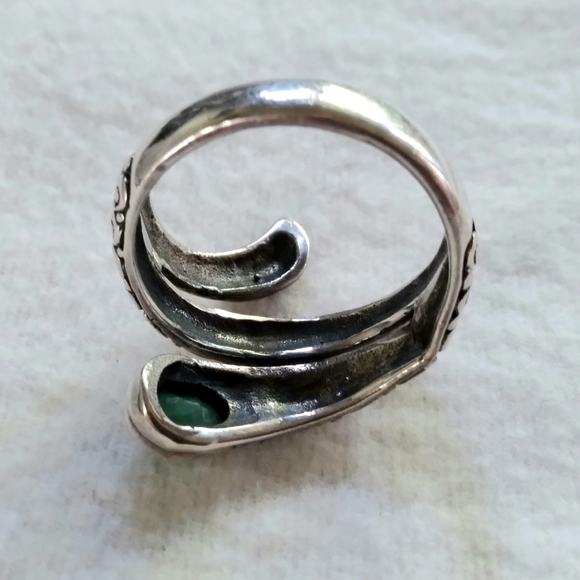 artisan sterling silver serpent ring with 1ct emerald - Picture 4 of 6